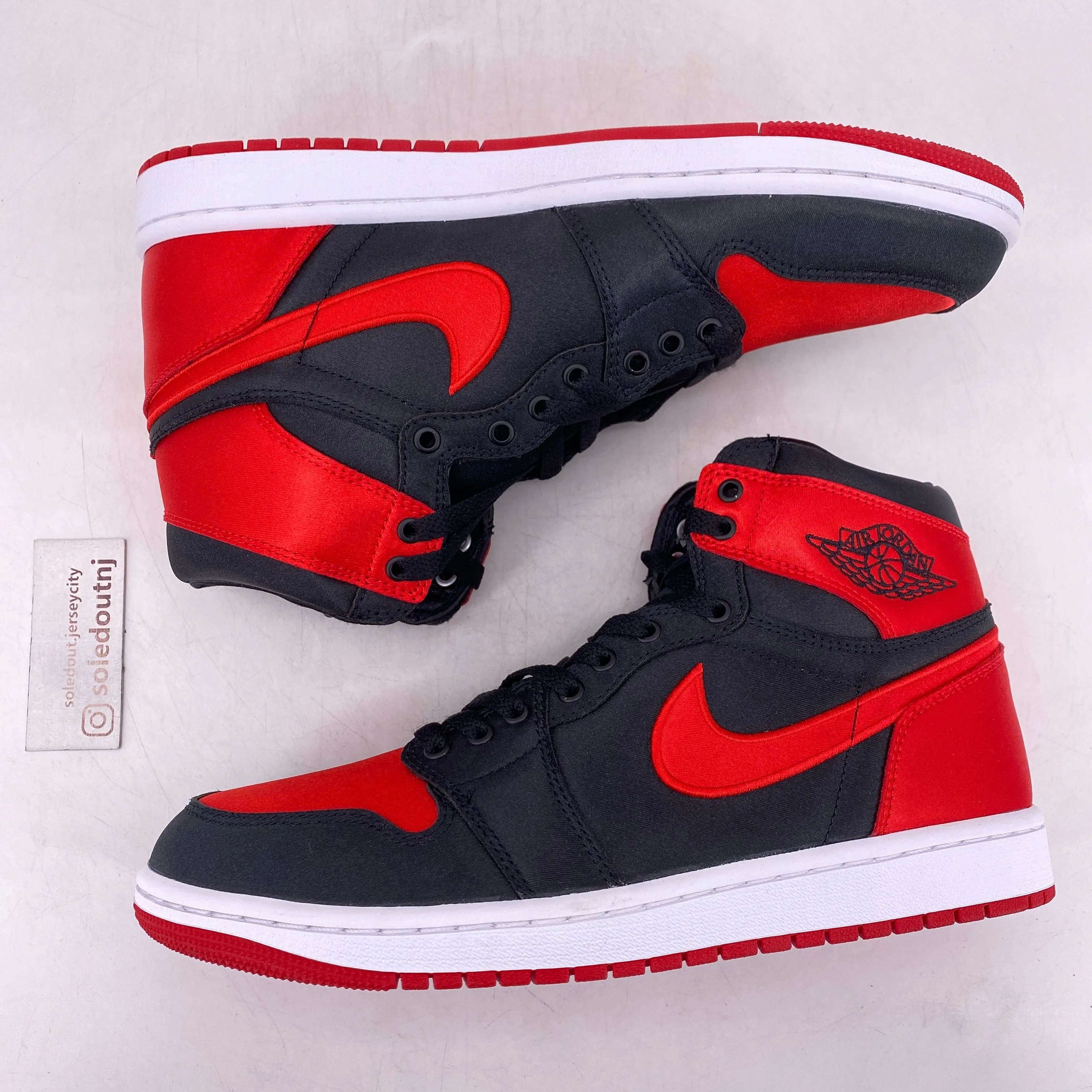 Air Jordan (W) 1 Retro High OG "Satin Bred" 2023 New Size 9.5W