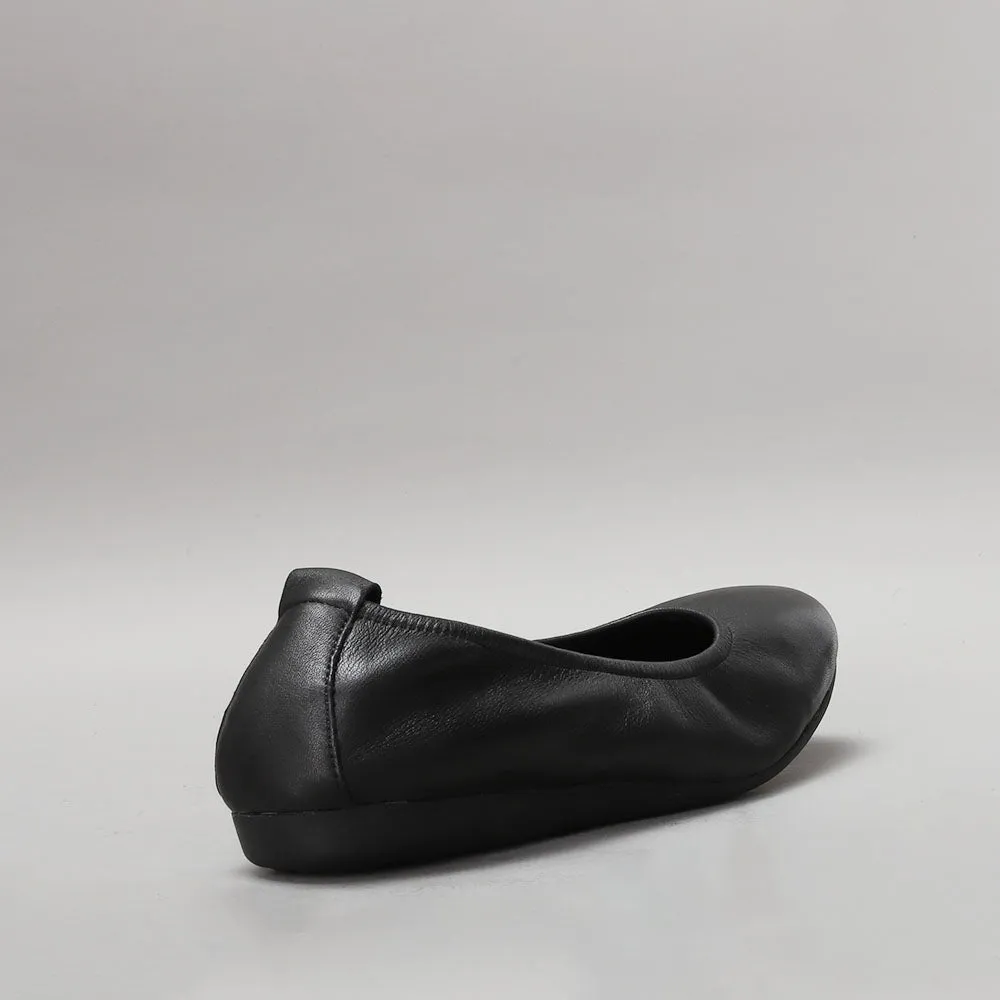 Barbie - Black/Black Sole