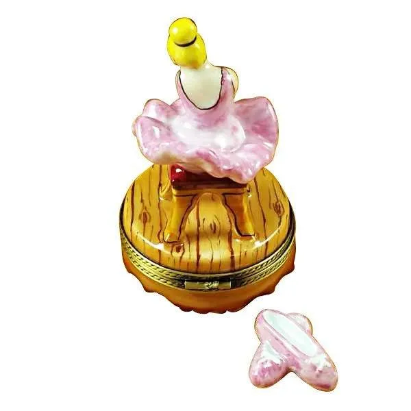 Blond Hair Ballerina with Toe Shoes