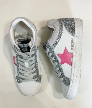 Bounce Mid-Top Glitter Sneaker