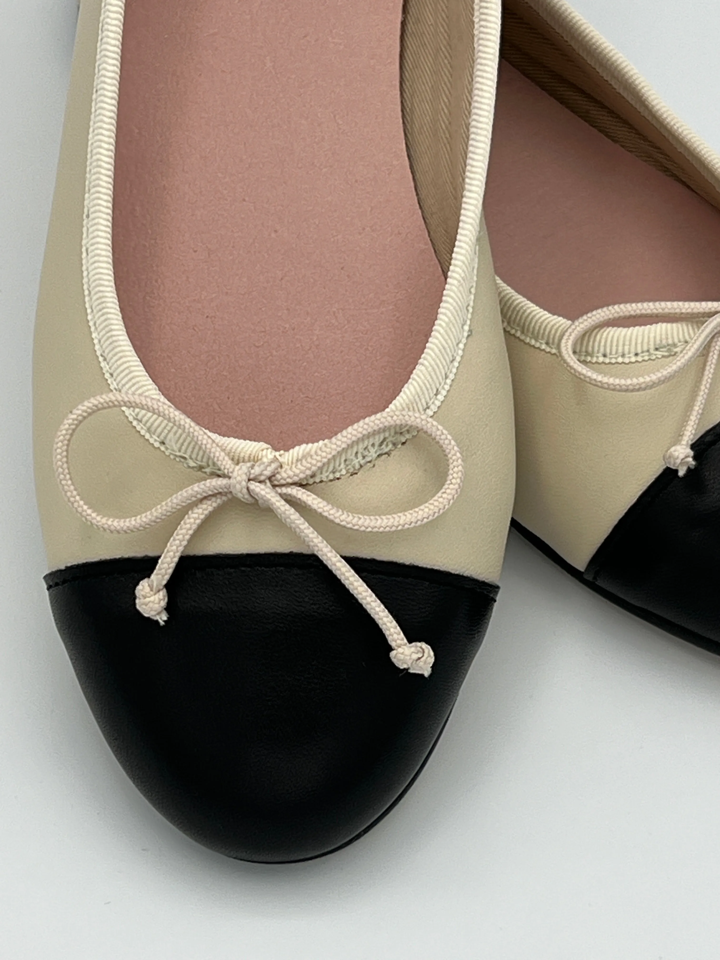 Cap toe Beige & Black Ballet Flat