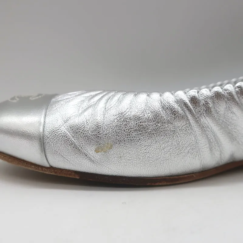 Chanel 16P CC Cap Toe Ballet Flats Silver Metallic Ruched Leather Size 41