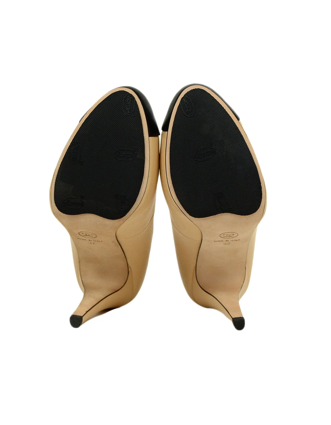 Chanel Beige/Black Leather Hidden Platform CC Heels sz 37