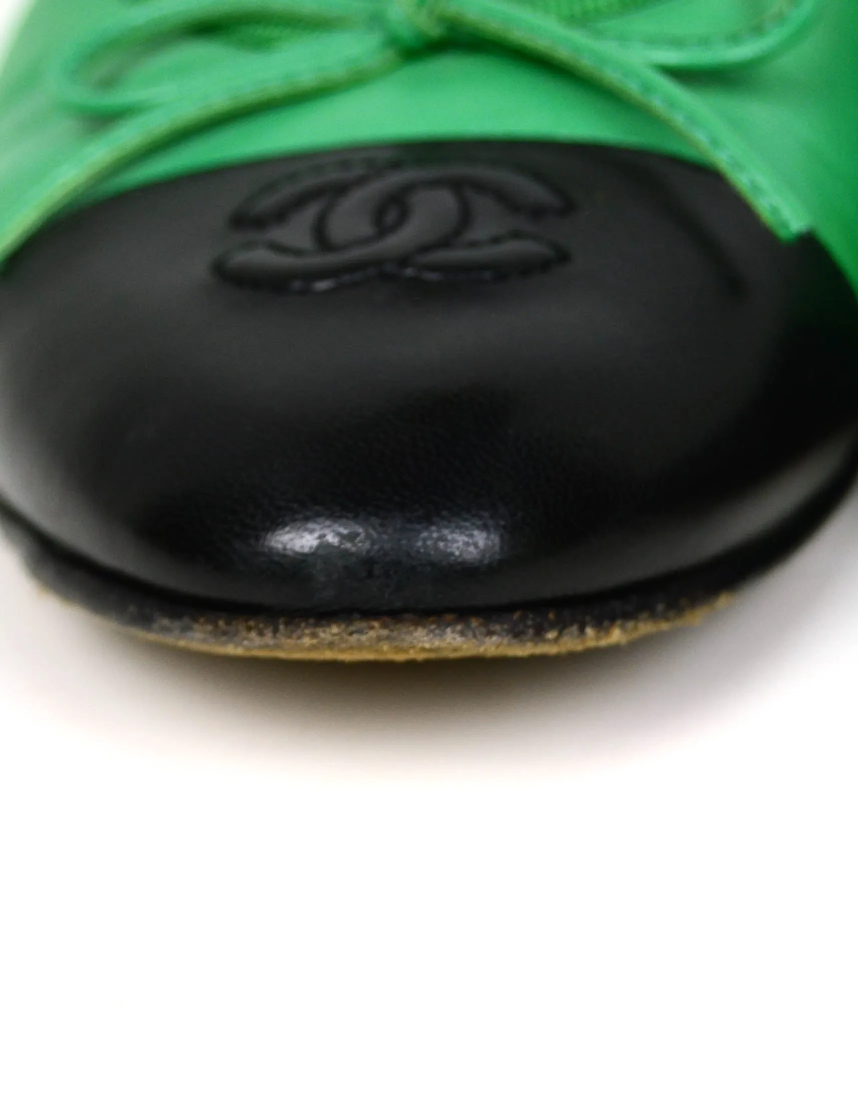 Chanel Green/Black Leather Cap Toe CC Ballet Flats sz 39