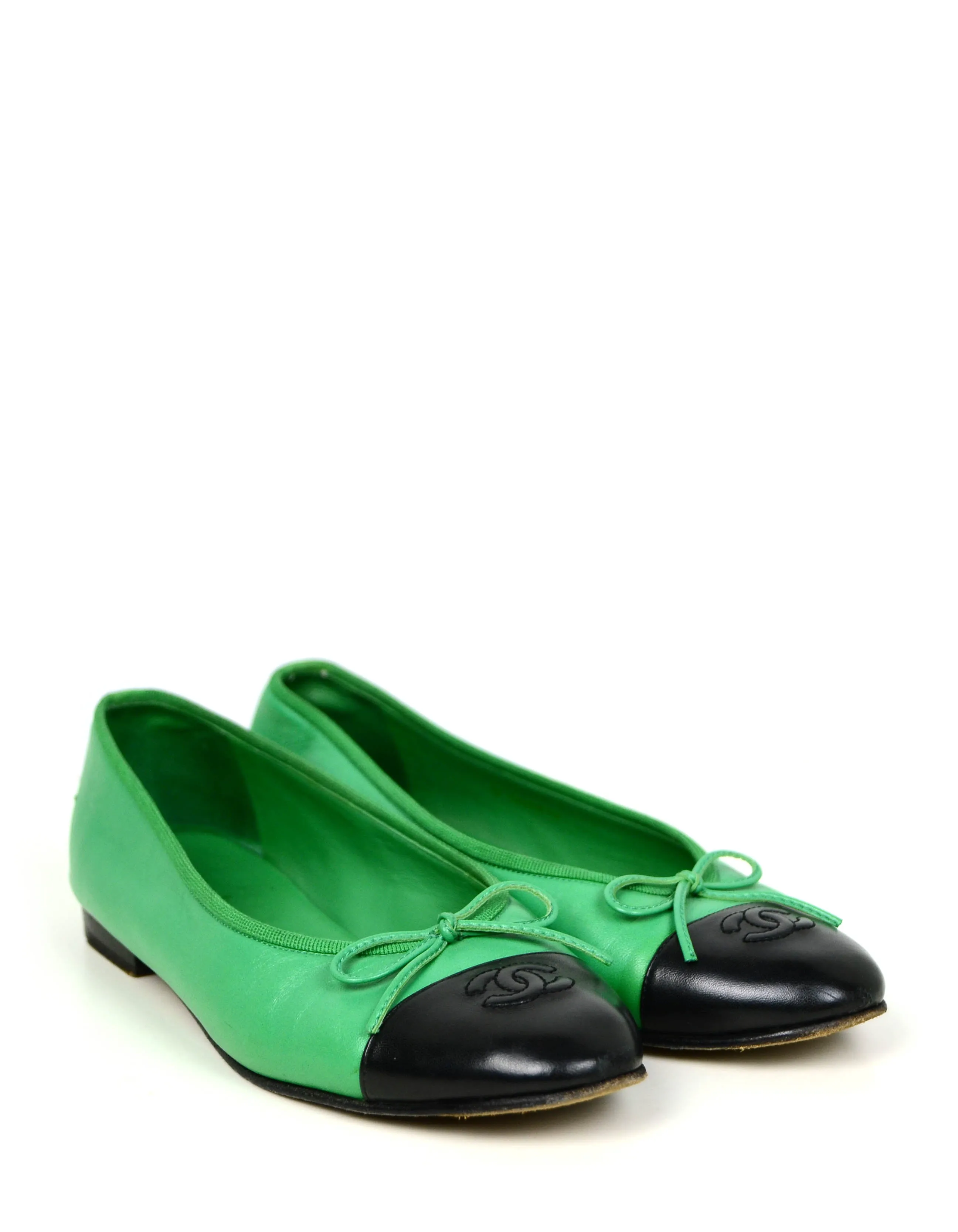 Chanel Green/Black Leather Cap Toe CC Ballet Flats sz 39