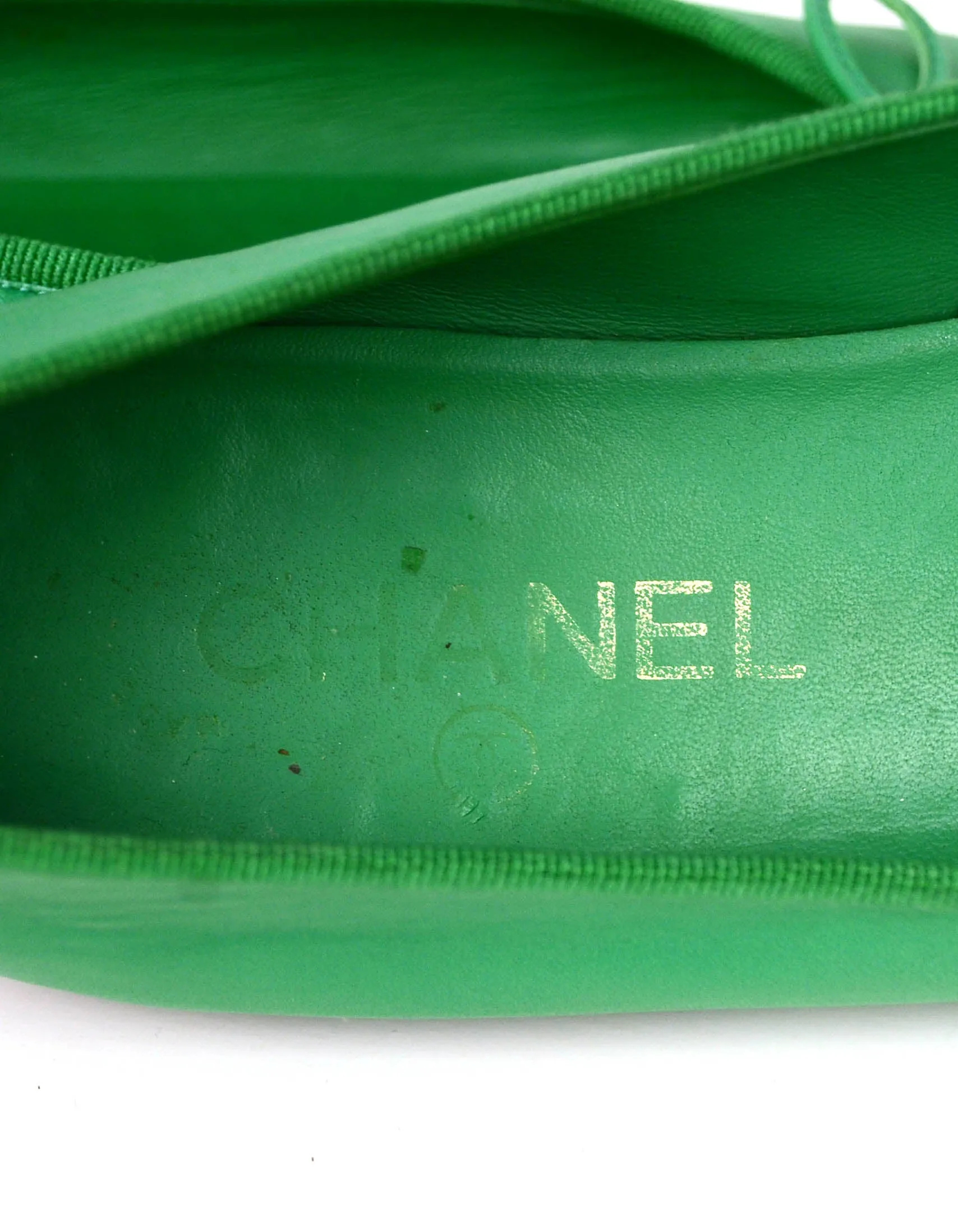 Chanel Green/Black Leather Cap Toe CC Ballet Flats sz 39