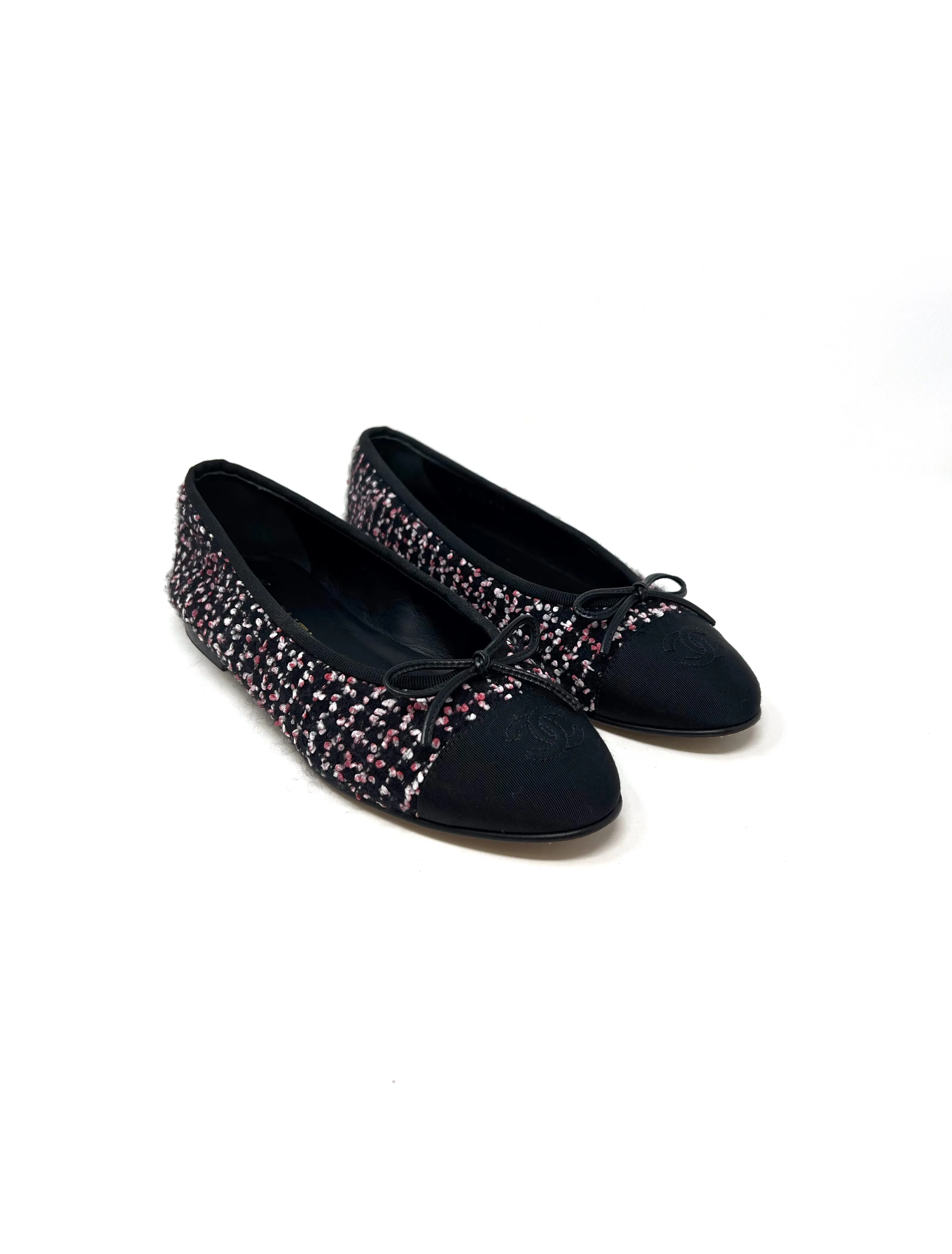 Chanel W Shoe Size 38 '22K Tweed & Grosgrain Cap Toe Ballet Flat