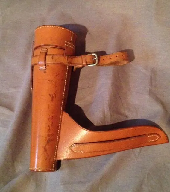 Flask Gentleman's Fox Hunting Flask With Bayonet Cap and Leather Holster Known Provenance