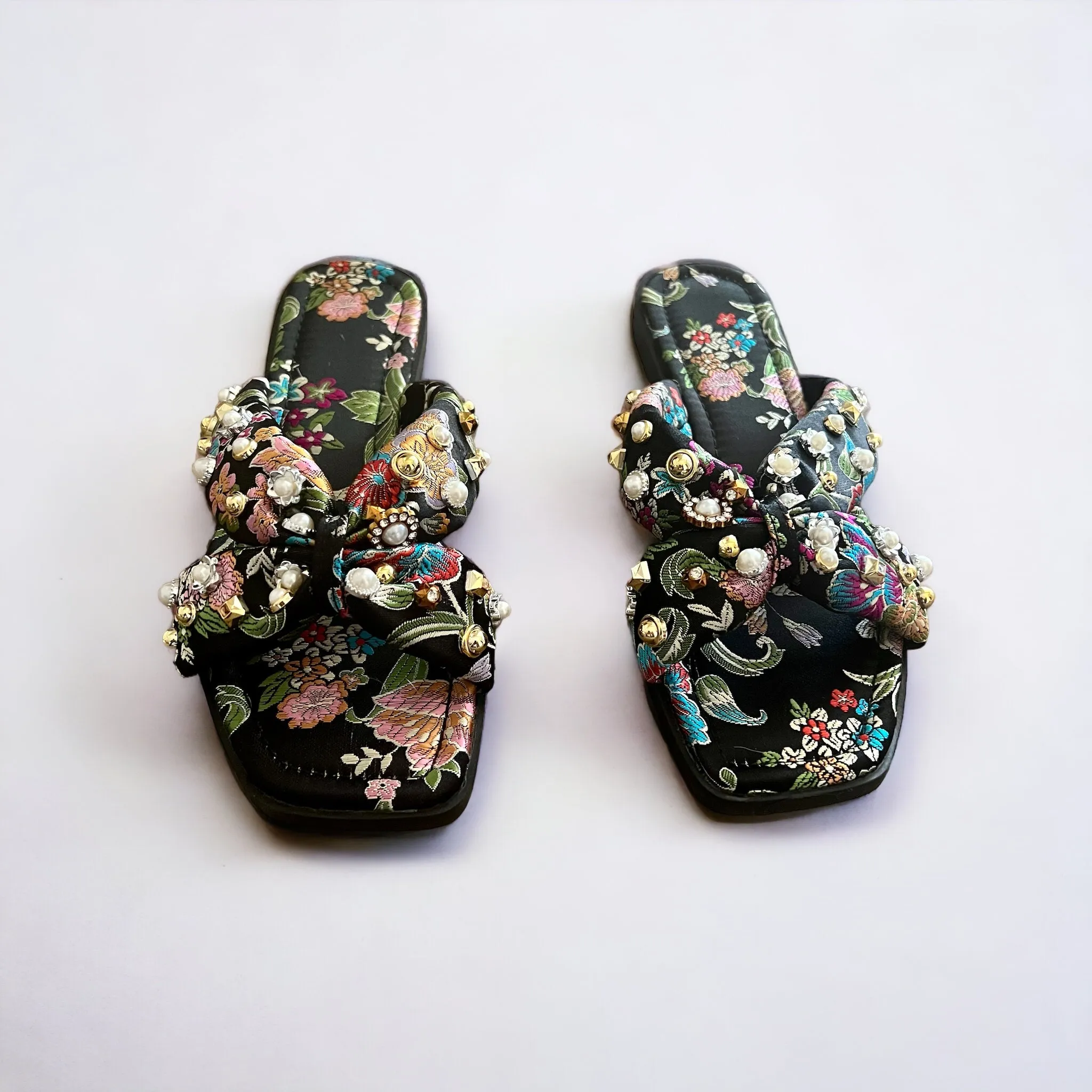 GEISHA (BLACK) brocade print jeweled slides
