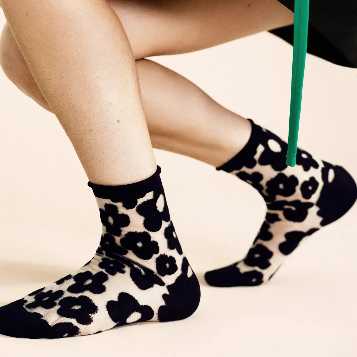 Hansel from Basel - Pop Sheer Crew Socks (Black)