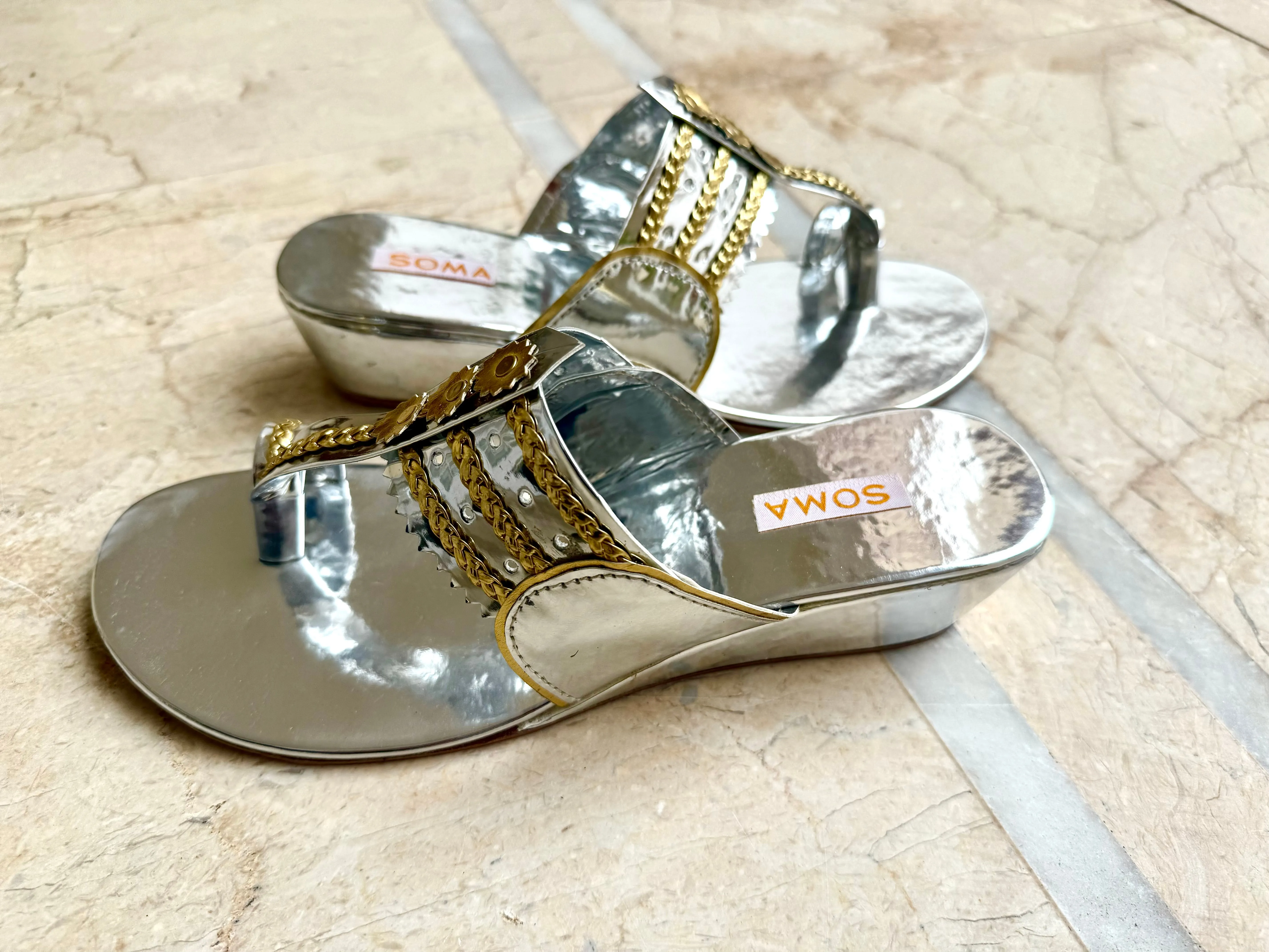 Kolapuri Wedges