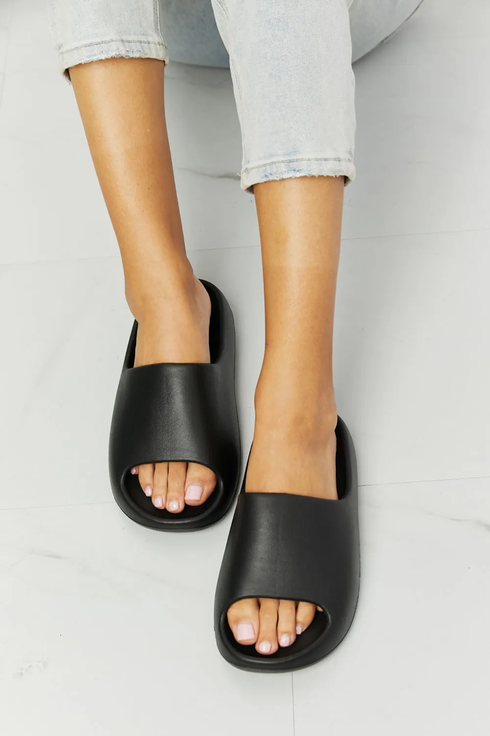 Layla Slides in Black