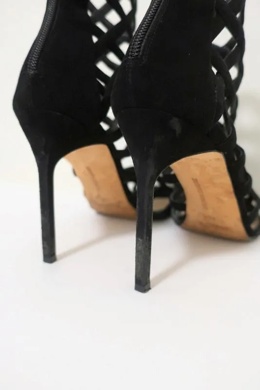 Manolo Blahnik Vagibuzip Cage Booties Black Cutout Suede Size 40.5 Open Toe Heel