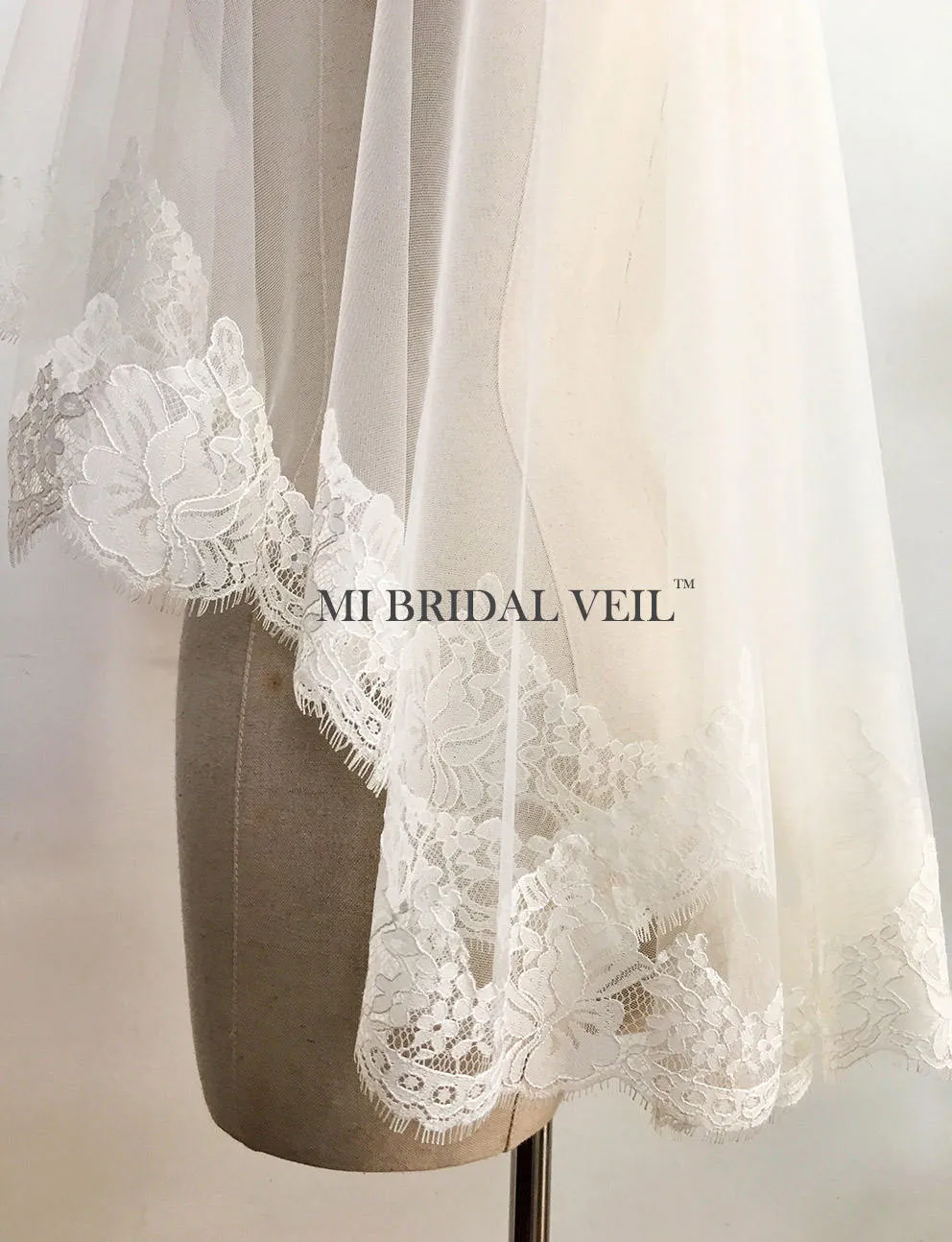 Mantilla Lace Wedding Veil, Chantilly Rose Lace Birdal Veil, Mi Bridal