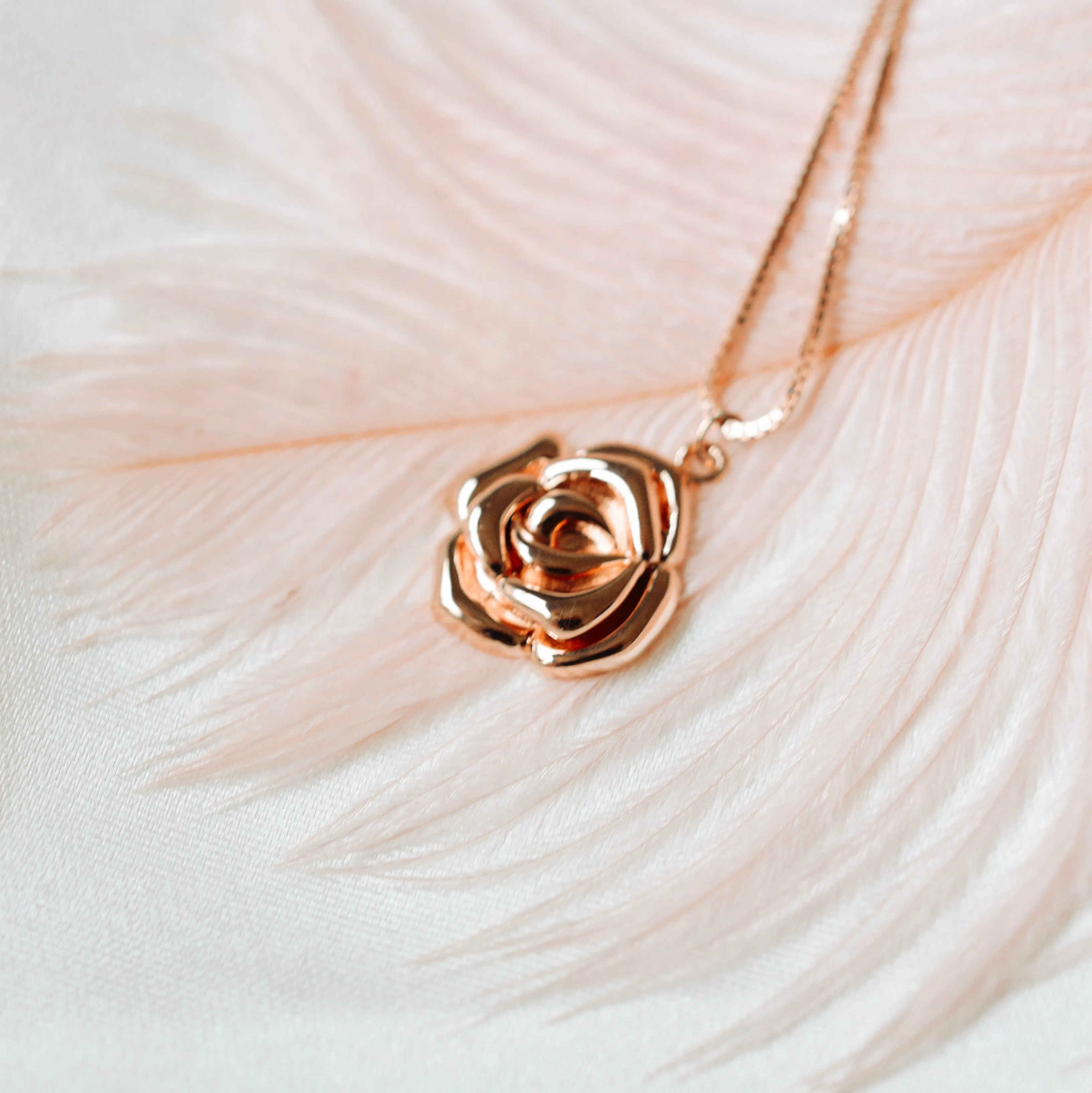 Mystic Rose Adjustable Necklace, 18K Gold, *As seen on Olivia Culpo