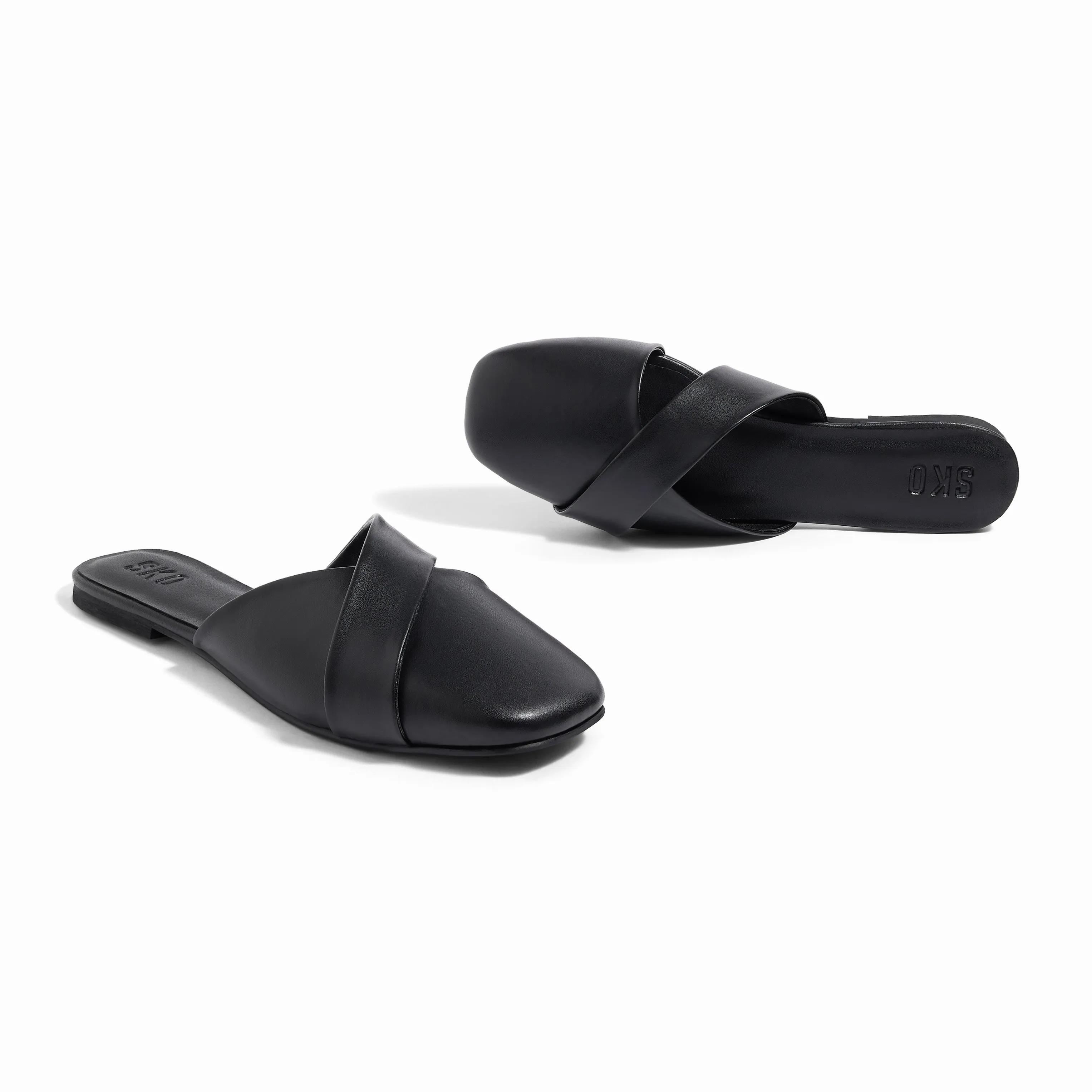 Nola in Black Flat Sandals For Women