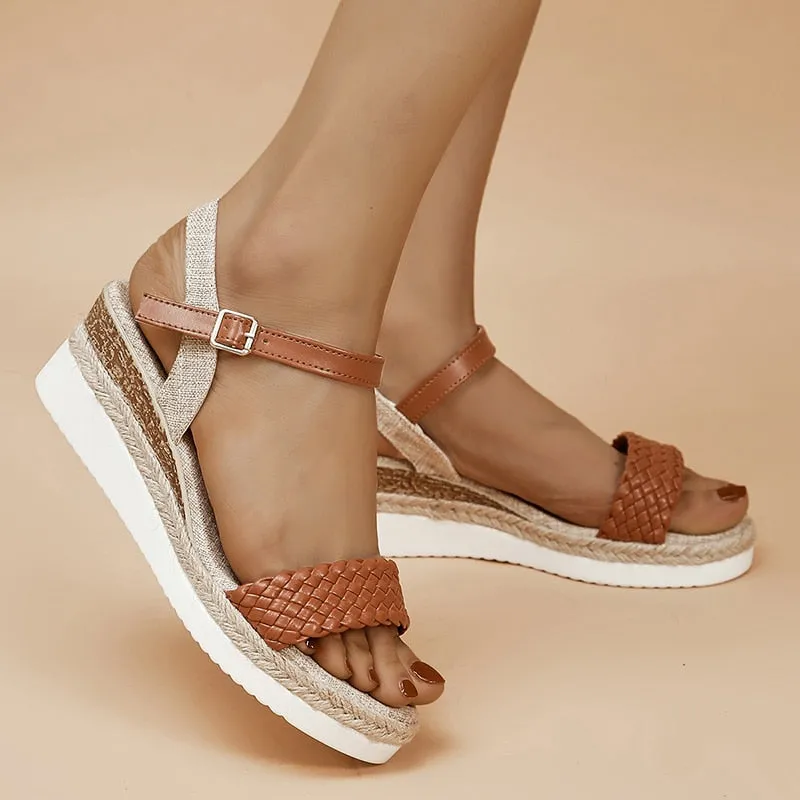 Norma® | Stylish wedge heels