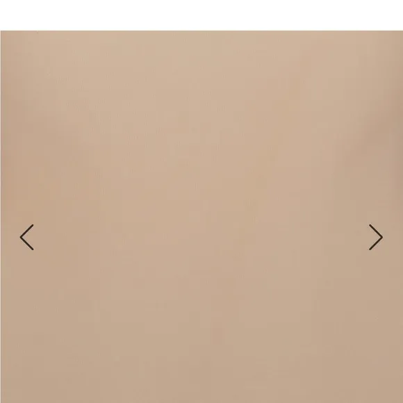 NWOT Skims everyday sculpt HIGH-WAISTED MID THIGH SHORT