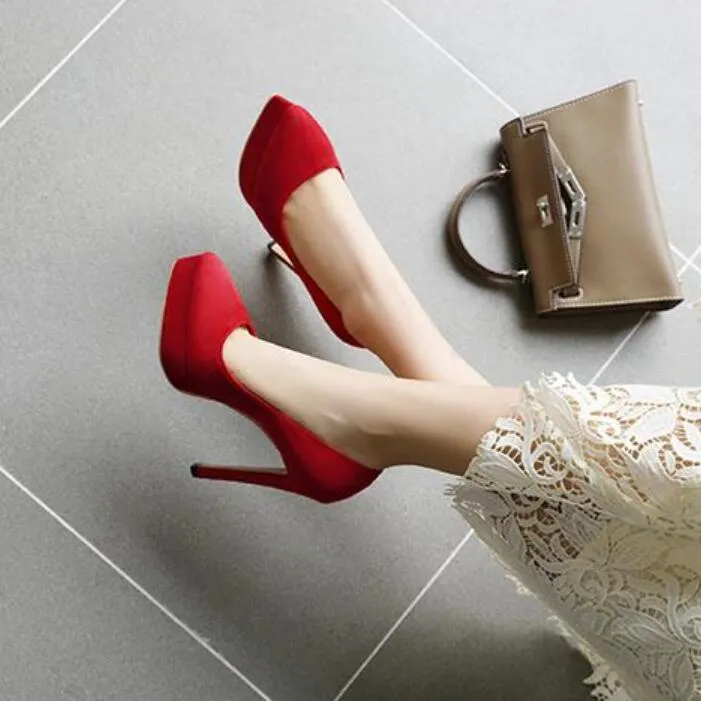 Petite Size 2 Closed Toe Suede Heels Pumps GS365