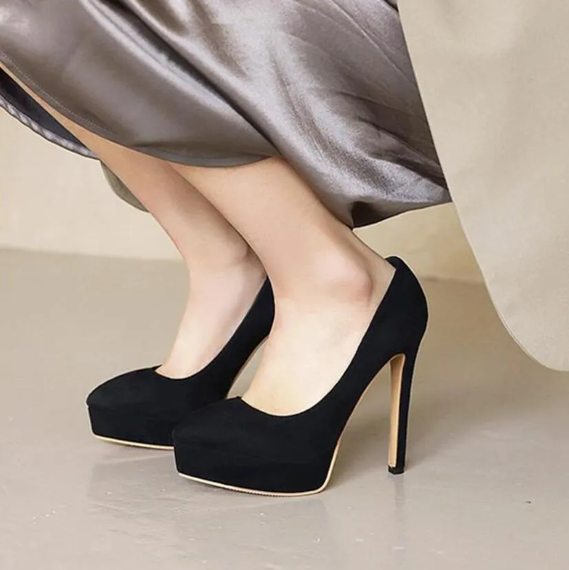 Petite Size 2 Closed Toe Suede Heels Pumps GS365