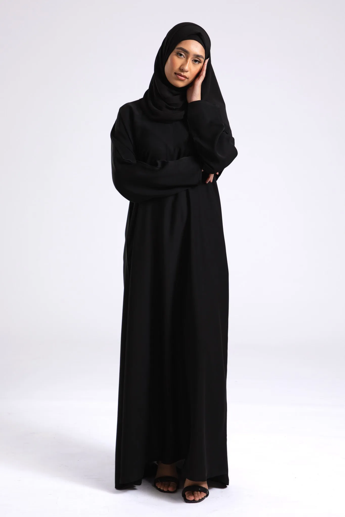 Plain Black Closed Abaya (Premium)