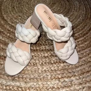 Regine Beige Heels