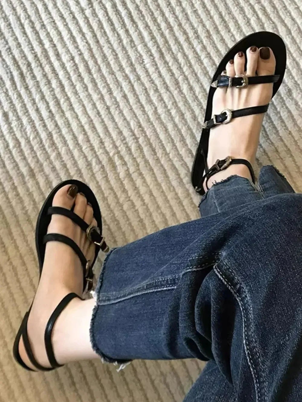 Round Toe Flats Sandals
