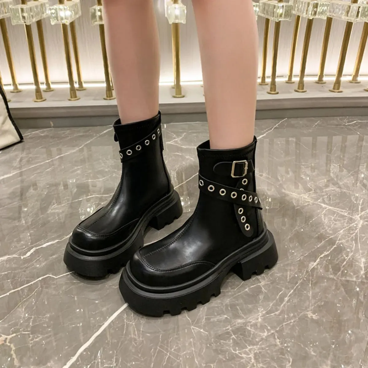 Round Toe Platform Boots