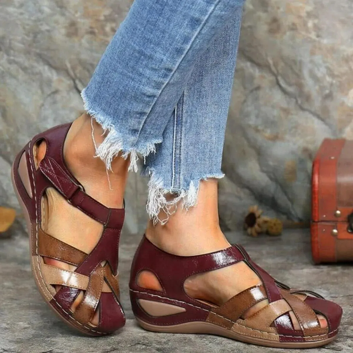 Round Toe Wedge Sandals