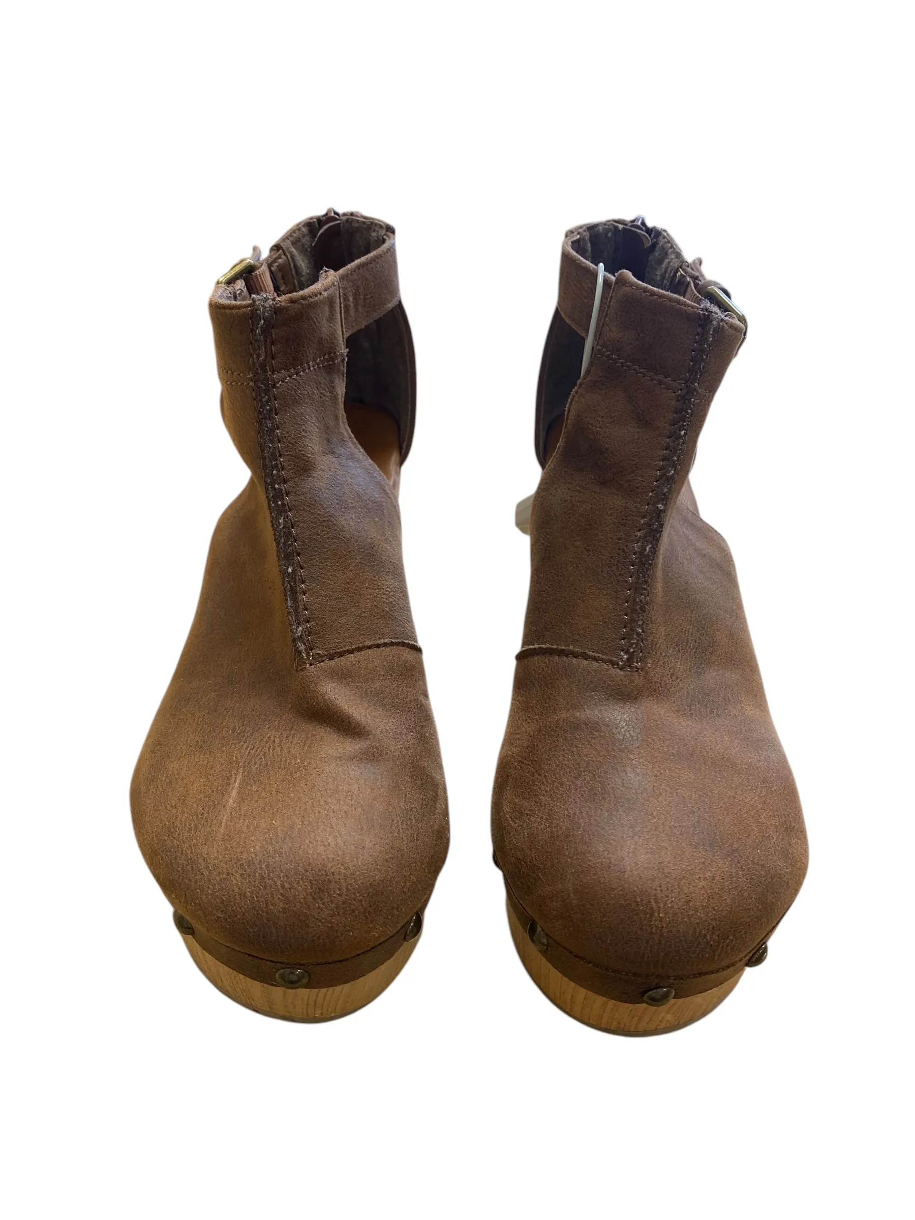 Shoes Heels Platform By True Craft In Brown, Size: 7