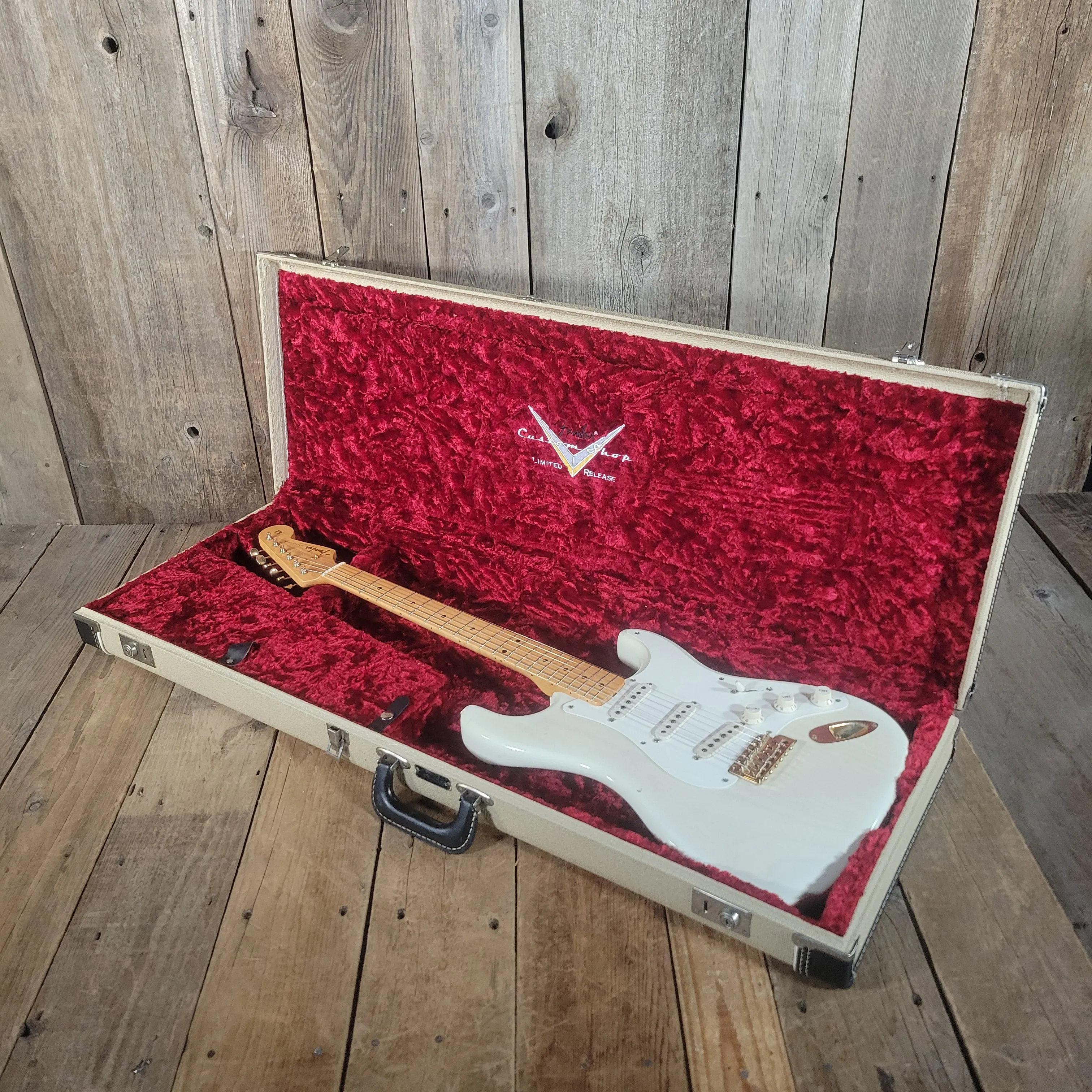 SOLD - Fender Stratocaster Mary Kaye 2005 Dennis Galuszka Masterbuilt Limited Abigail pickups