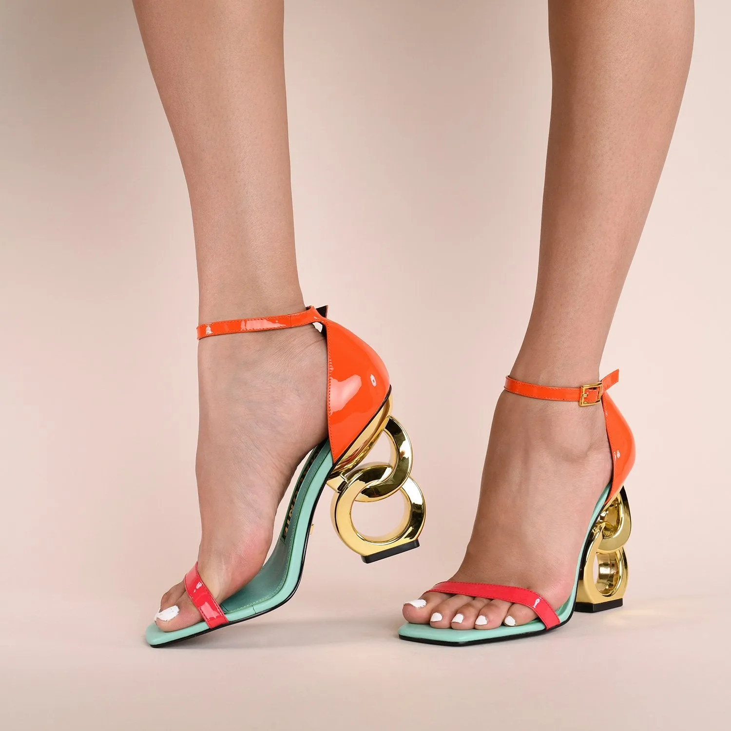 Suzu High Heel
