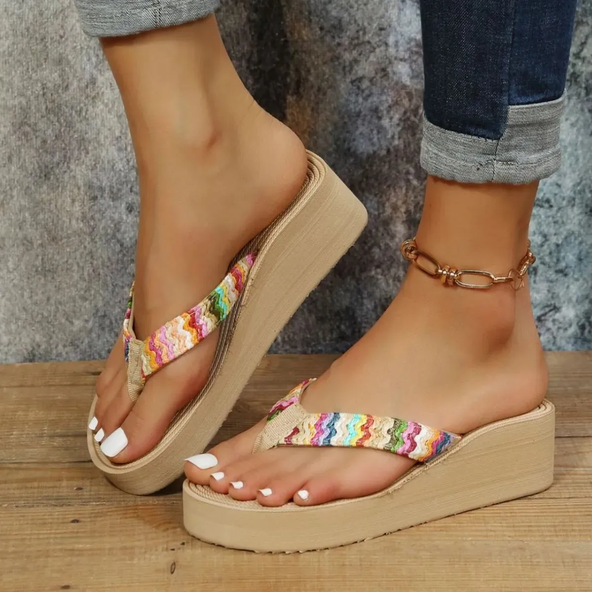 Toe Post Platform Sandals