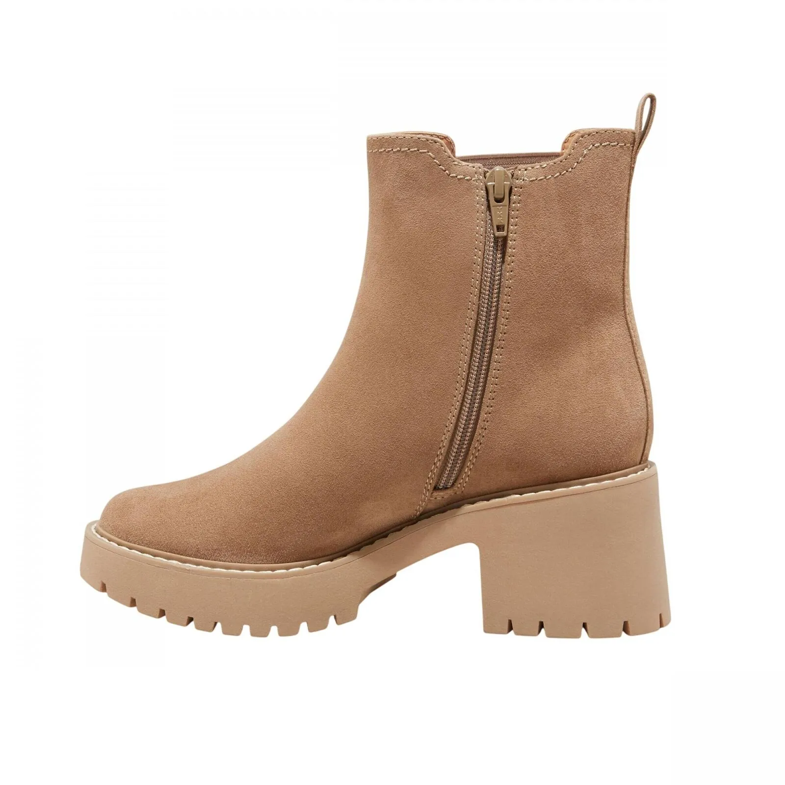 Universal Thread Crispin Chelsea Boots with Memory Foam Insole Tan Brown 6.5M