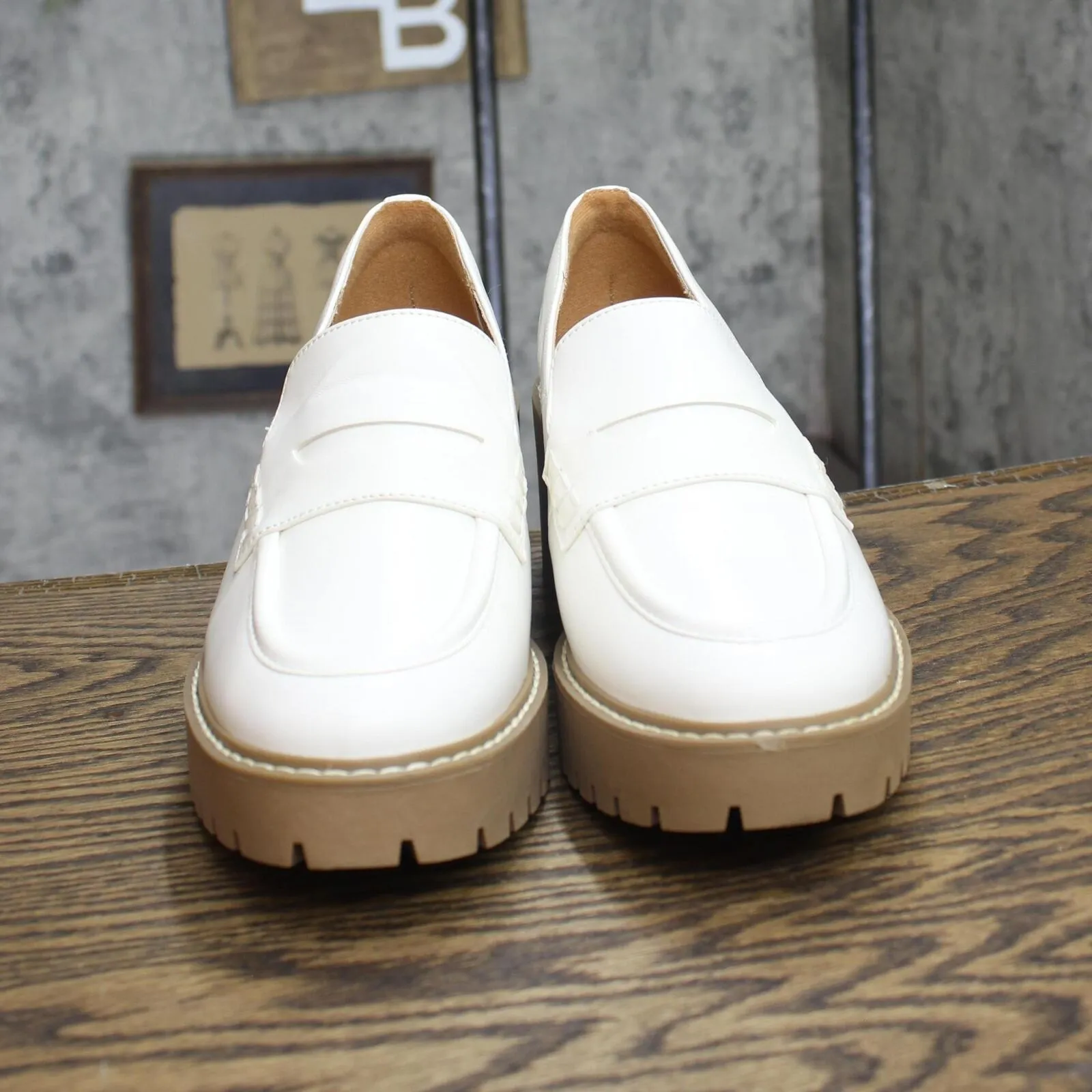 Universal Thread Maisy Loafer Heels with Memory Foam Insole Off-White Ivory 9M