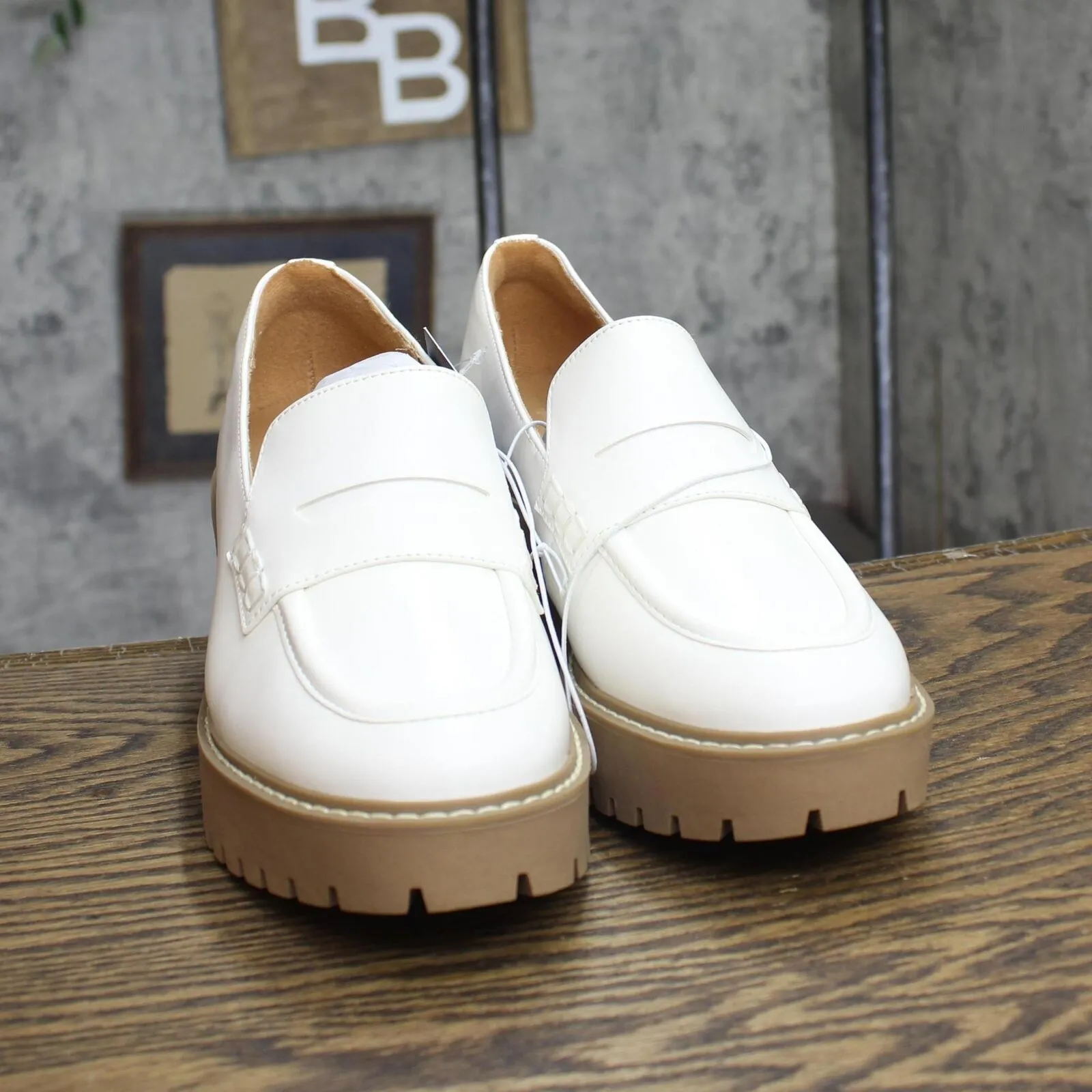 Universal Thread Maisy Loafer Heels with Memory Foam Insole Off-White Ivory 9M