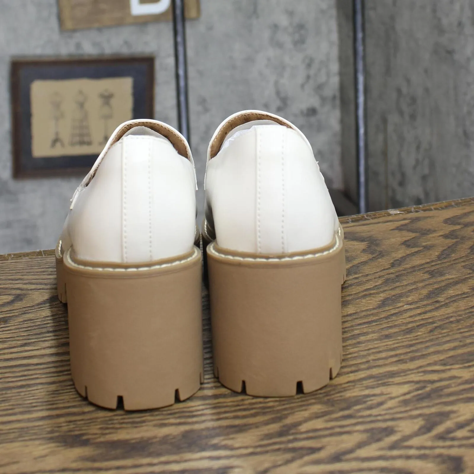 Universal Thread Maisy Loafer Heels with Memory Foam Insole Off-White Ivory 9M