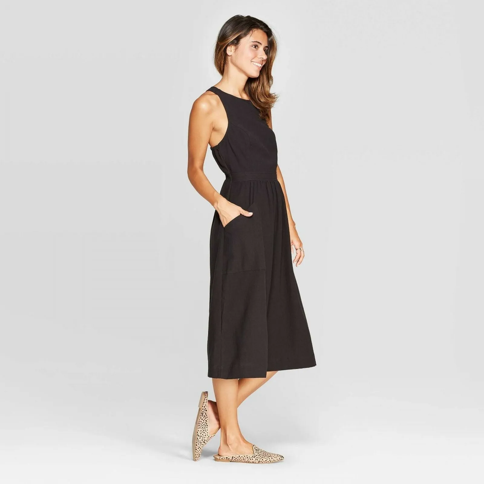 Universal Thread Women's Sleeveless Round Neck Cross Back Dress