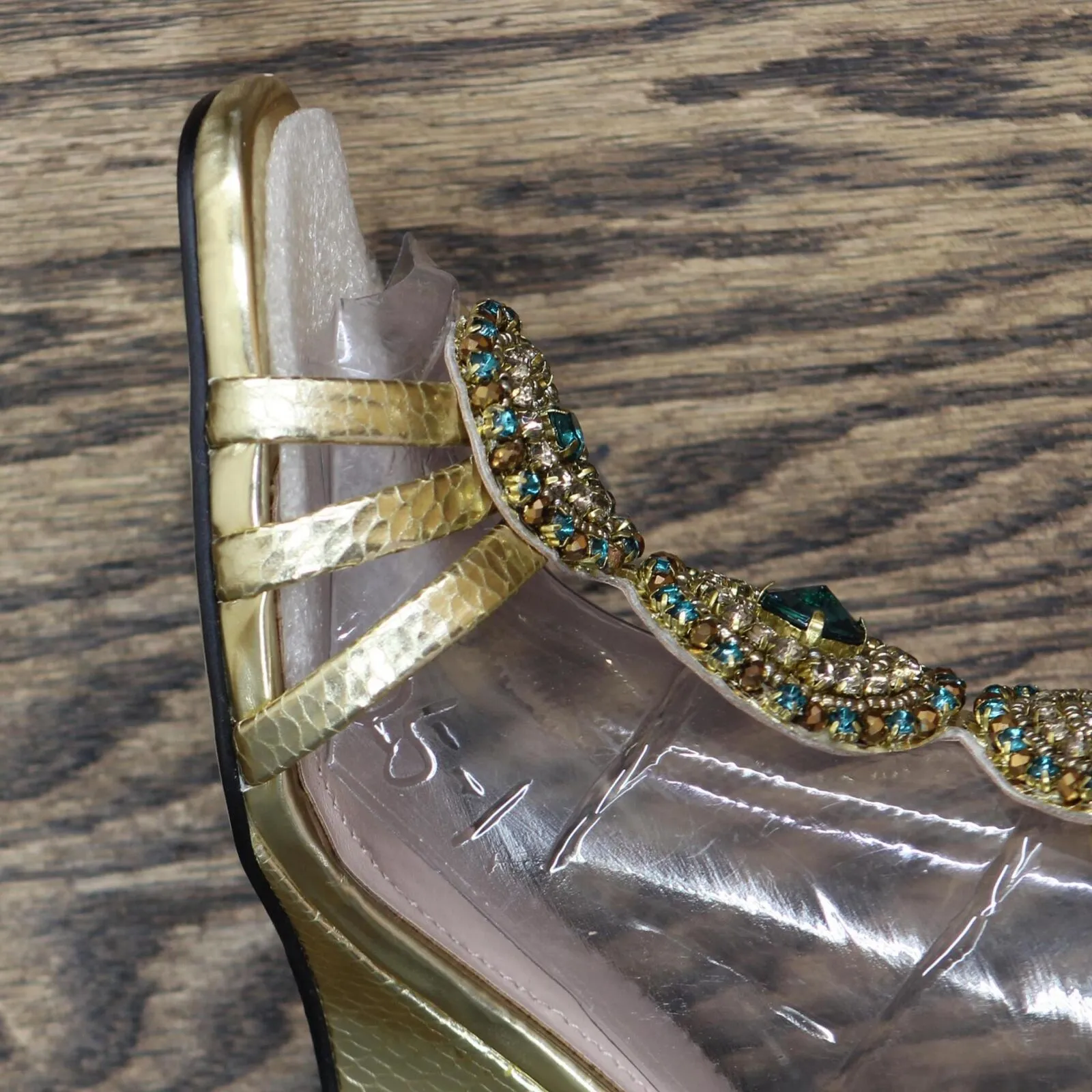 Vince Camuto Womens BAYLE Embellished Shiny Wedge Heels Gold Yellow 6.5M
