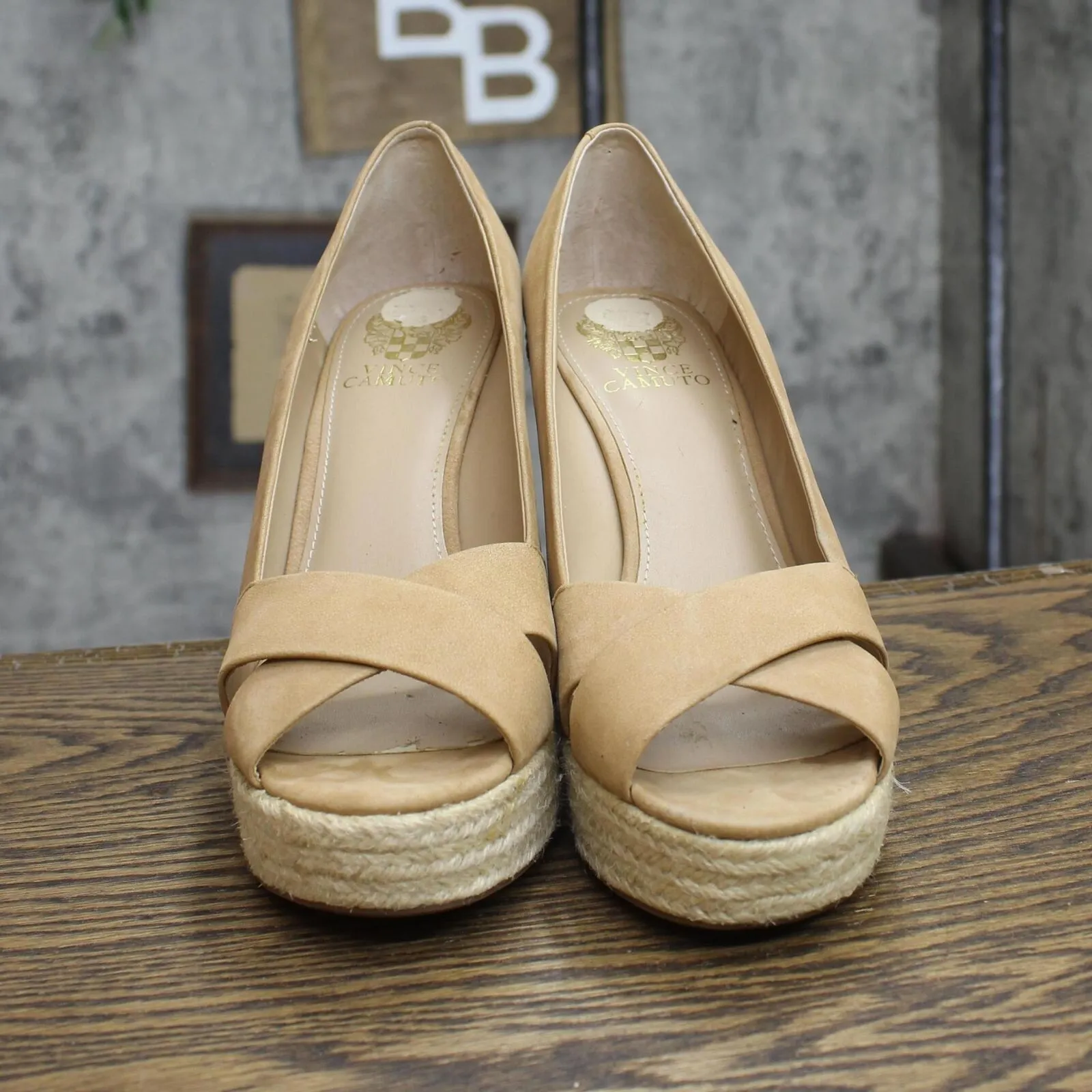 Vince Camuto Womens Suede Basket Weave Large Wedge Heels 167415e4d29b72 Brown 9M