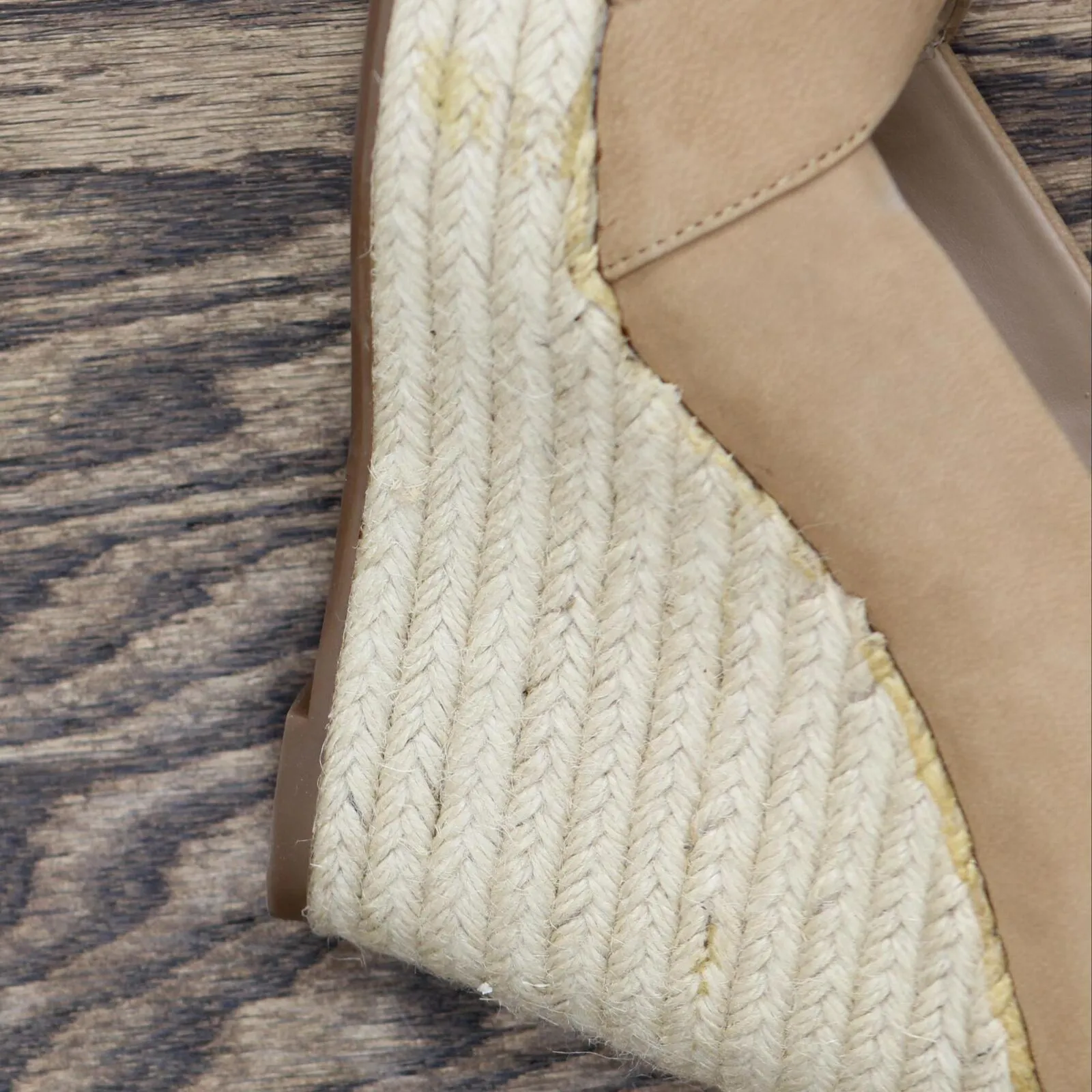 Vince Camuto Womens Suede Basket Weave Large Wedge Heels 167415e4d29b72 Brown 9M