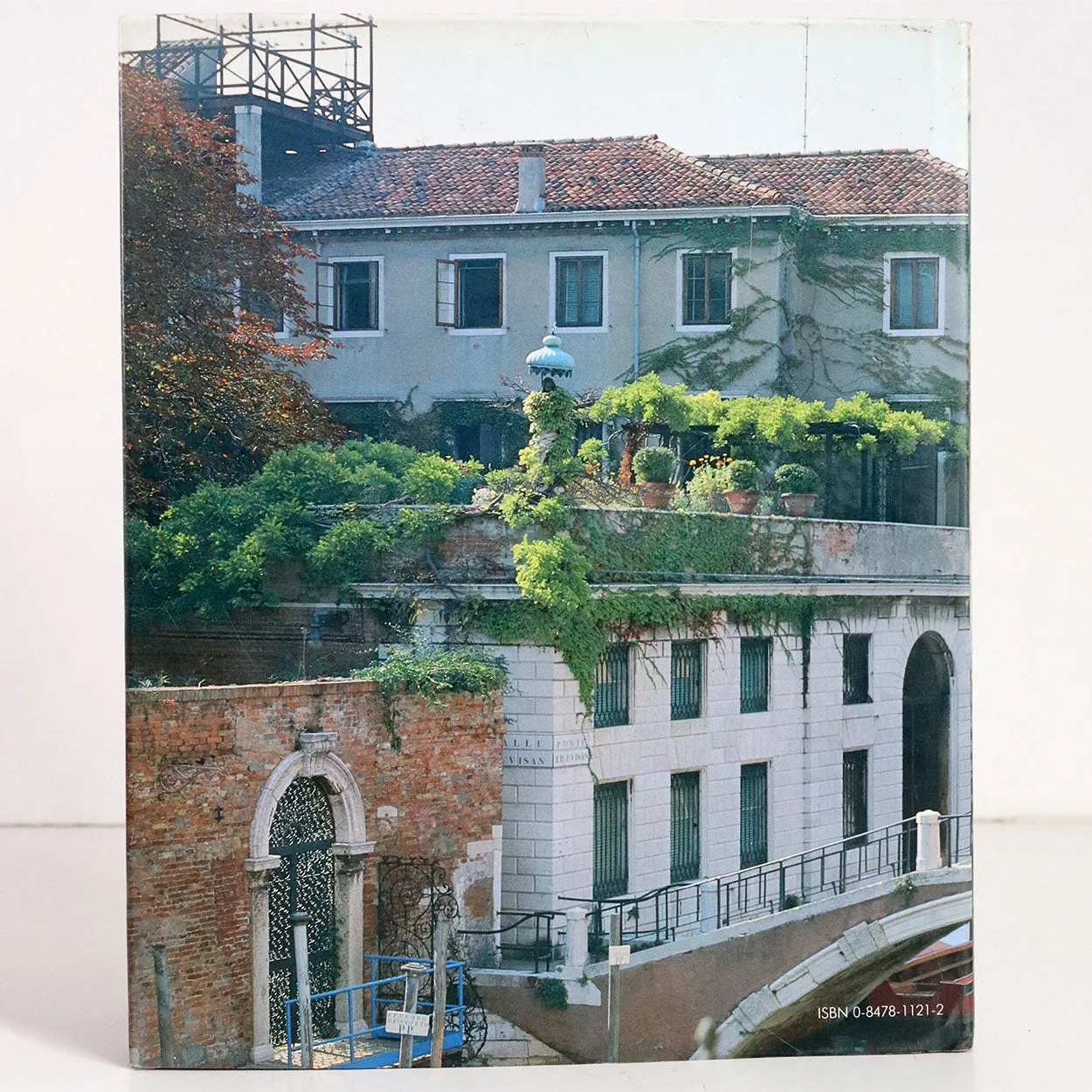 Vintage First Edition Book: The Gardens of Venice by Mary Jane Pool