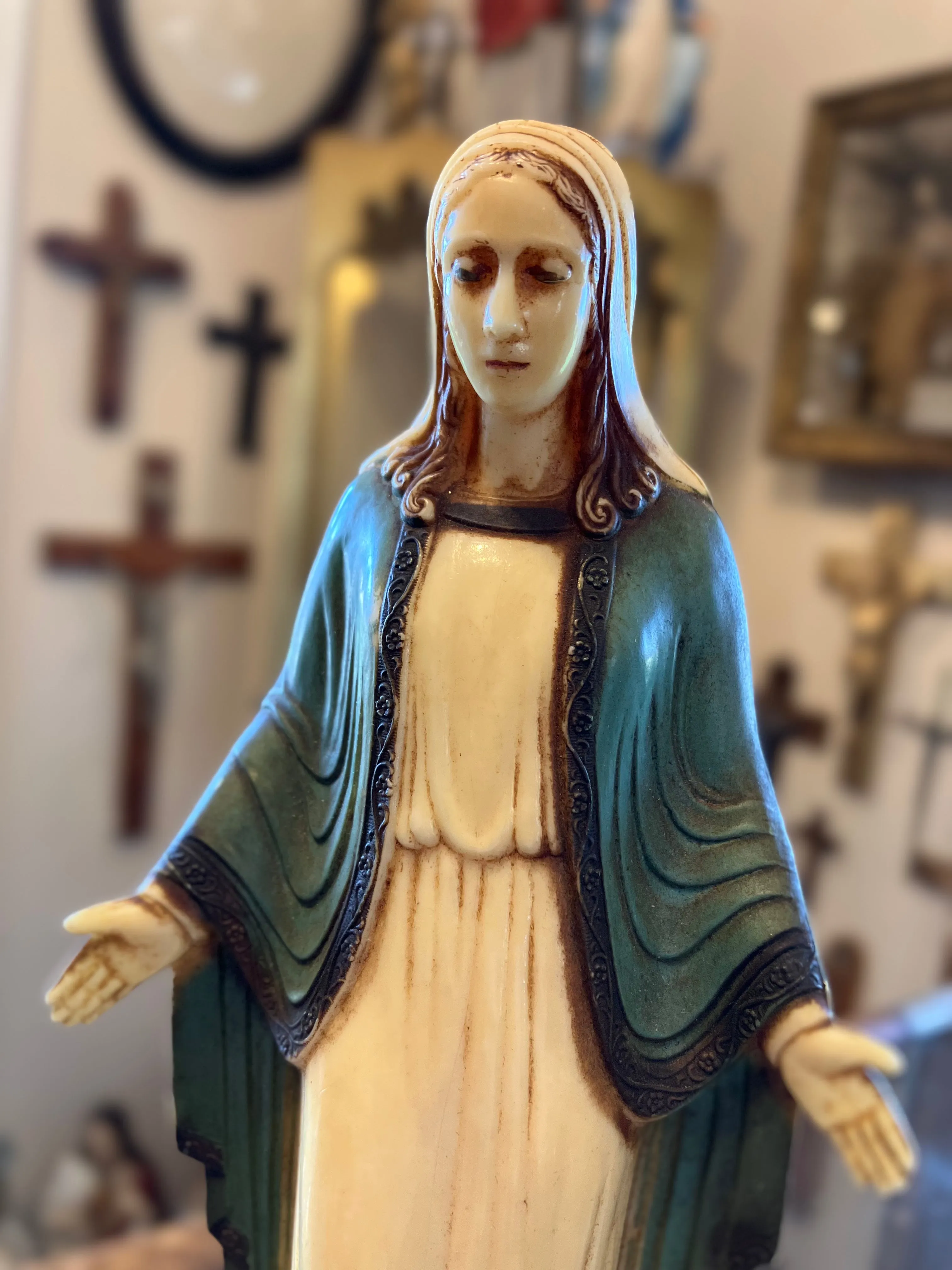 VINTAGE Virgin Mary Light | Music Box | Jewelry or Rosary Box Kitsch 1950s Creep
