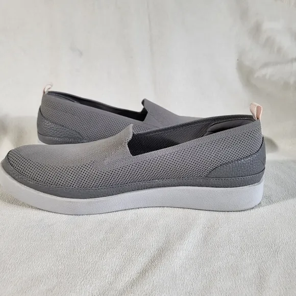 Vionic Women's Essence Sidney Platform Slip-on Shoes Size 11