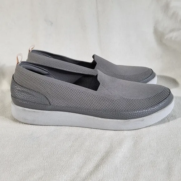 Vionic Women's Essence Sidney Platform Slip-on Shoes Size 11
