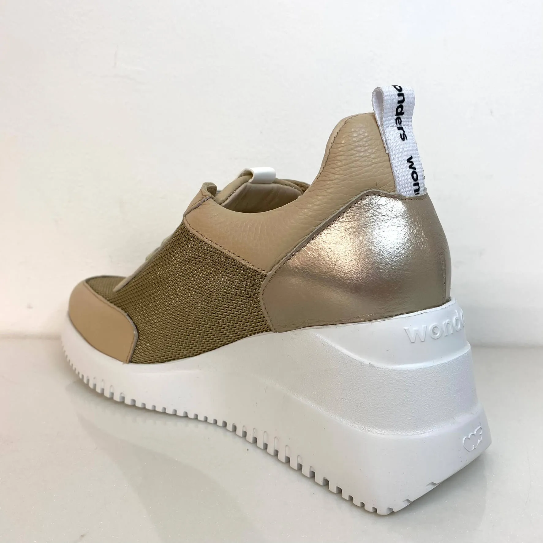 Wonders Nude Leather Wedge Sole Sneakers